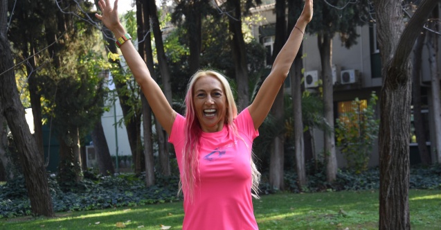 İzmirli 'Uçan kız' kanseri sporla yendi!